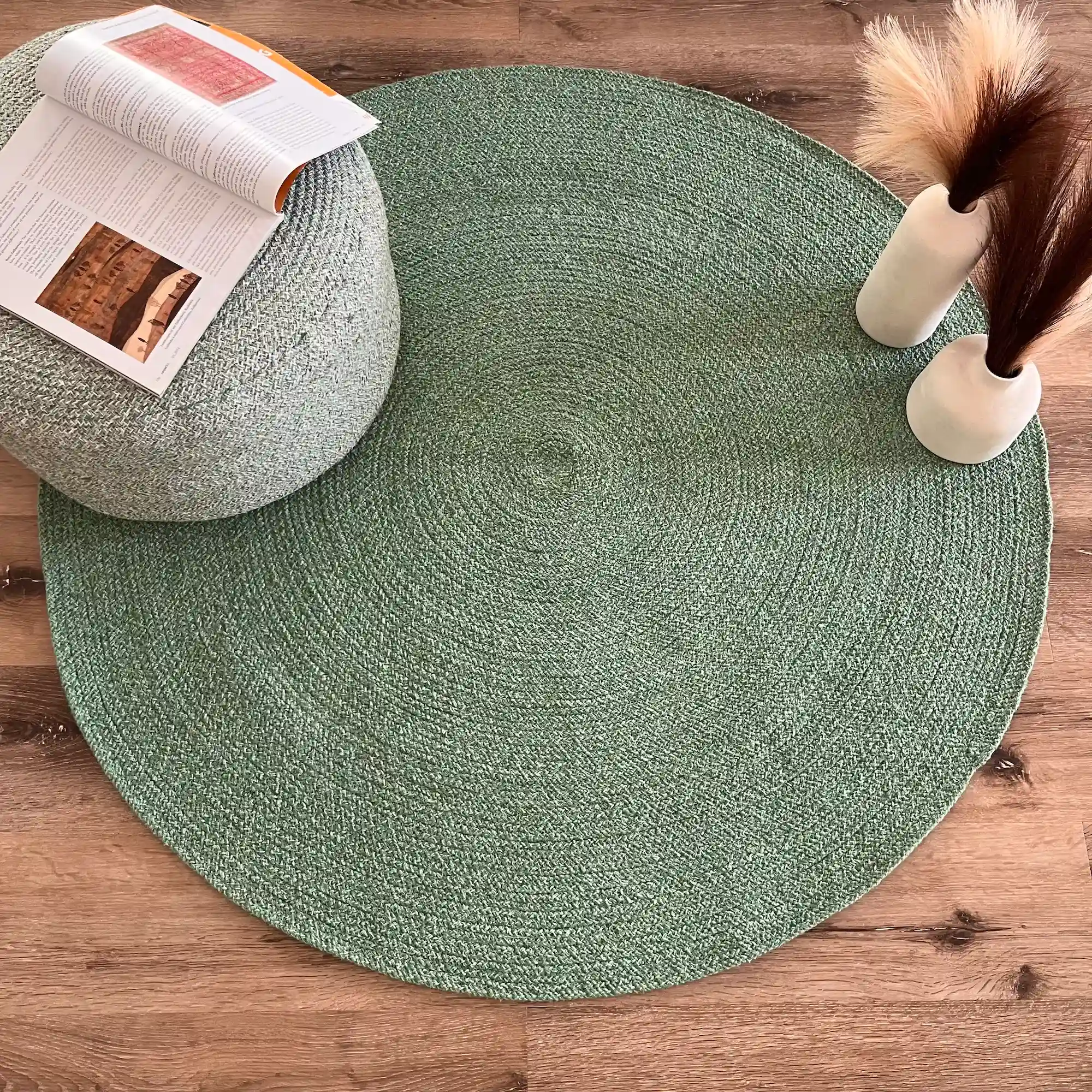 Coral, 100% Cotton, Unique and Artistic Cotton Hand Woven Round Rug, Green