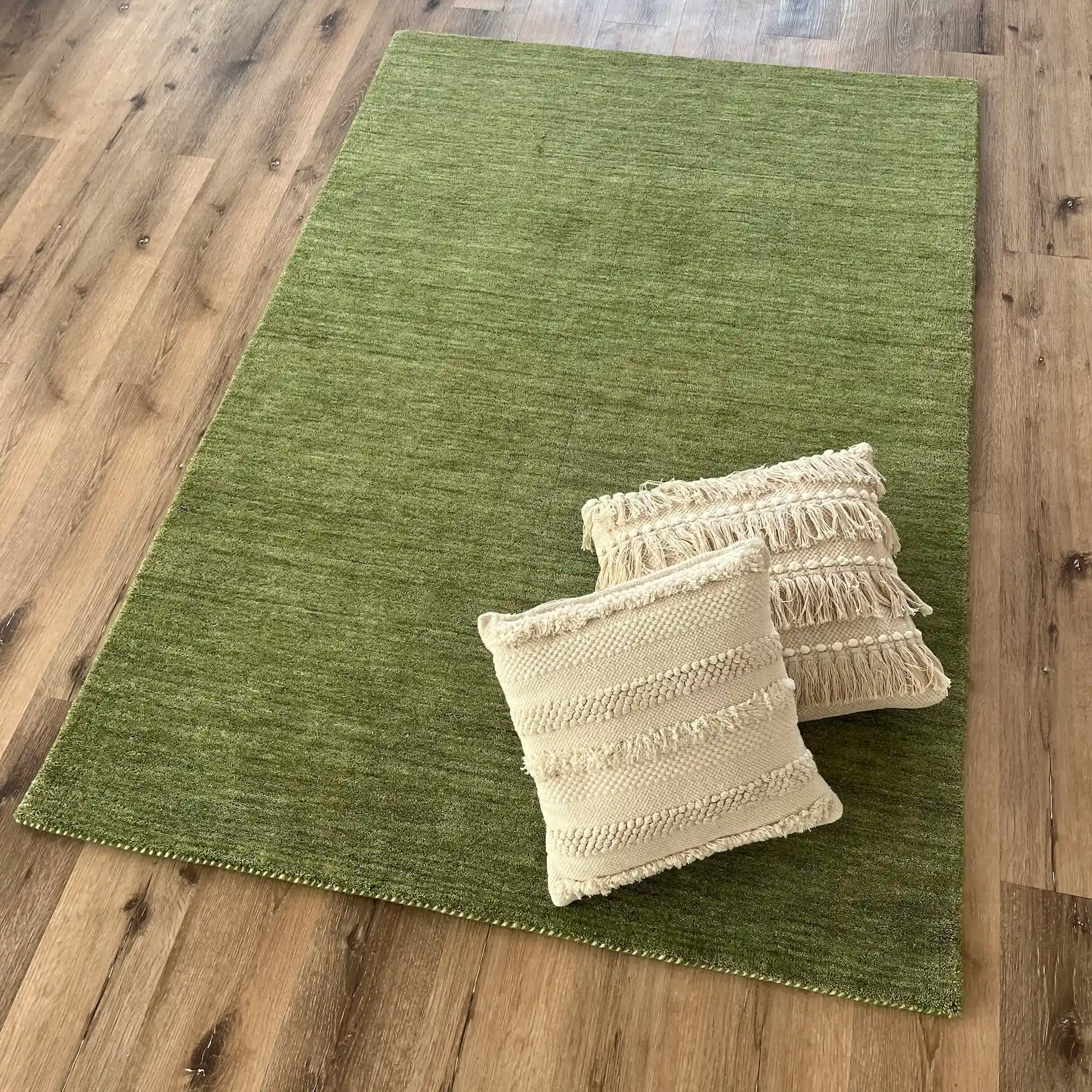 Arend, 100% Argentina Wool Pile,Thick Hand Loomed Area Rug, Green