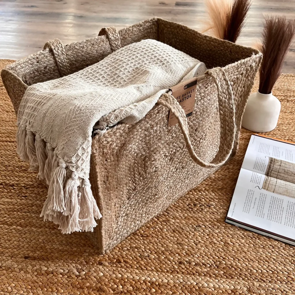 Alastor, 100% Jute, Luxurious Hand Made Jute Basket, Natural, Large